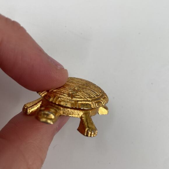Feng shui goldtone turtle statue - Picture 3 of 6
